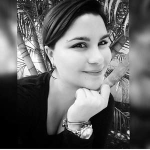 Meet your Posher, Edna josefina